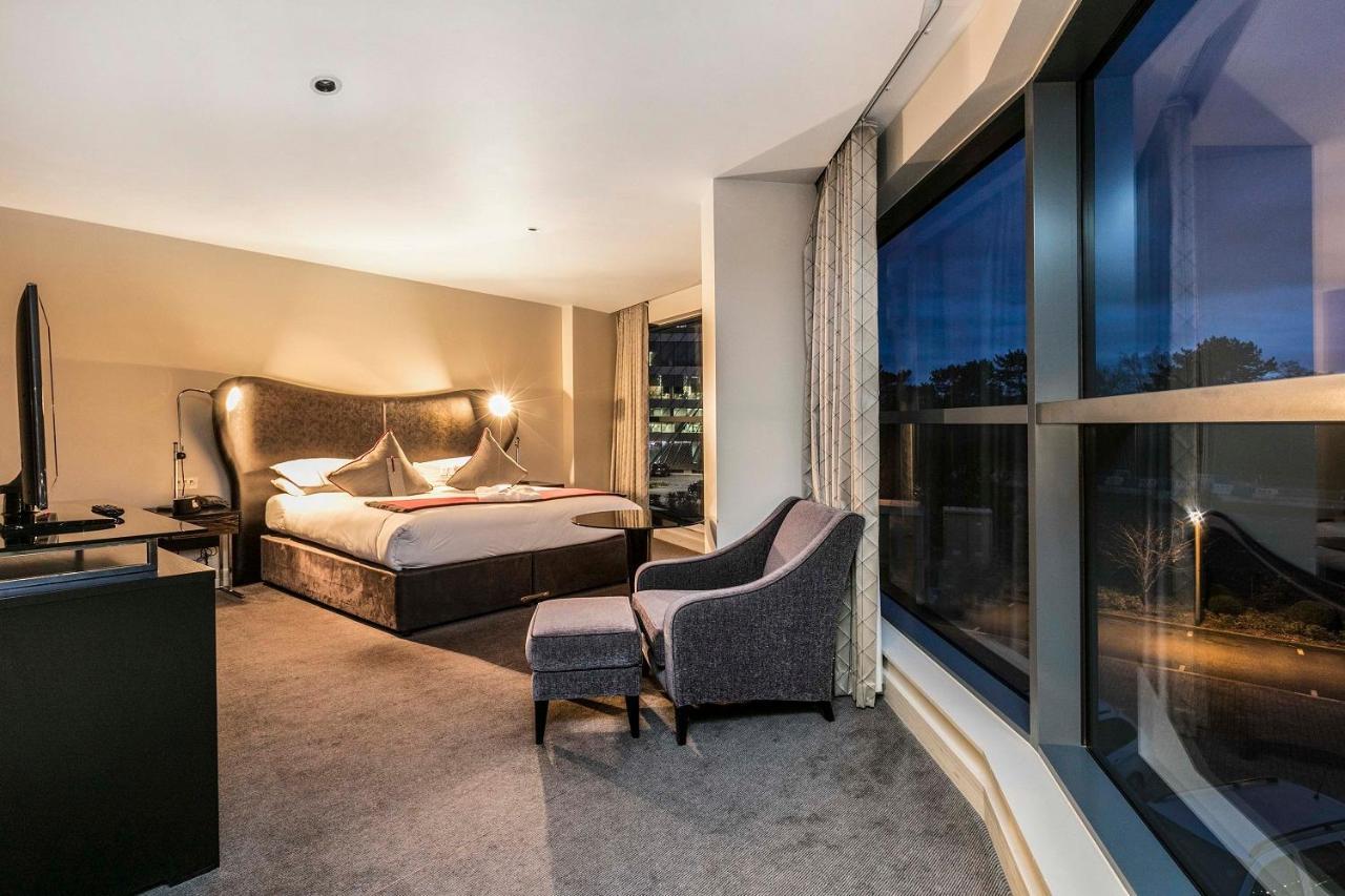 Brooklands Hotel & Spa Weybridge Εξωτερικό φωτογραφία