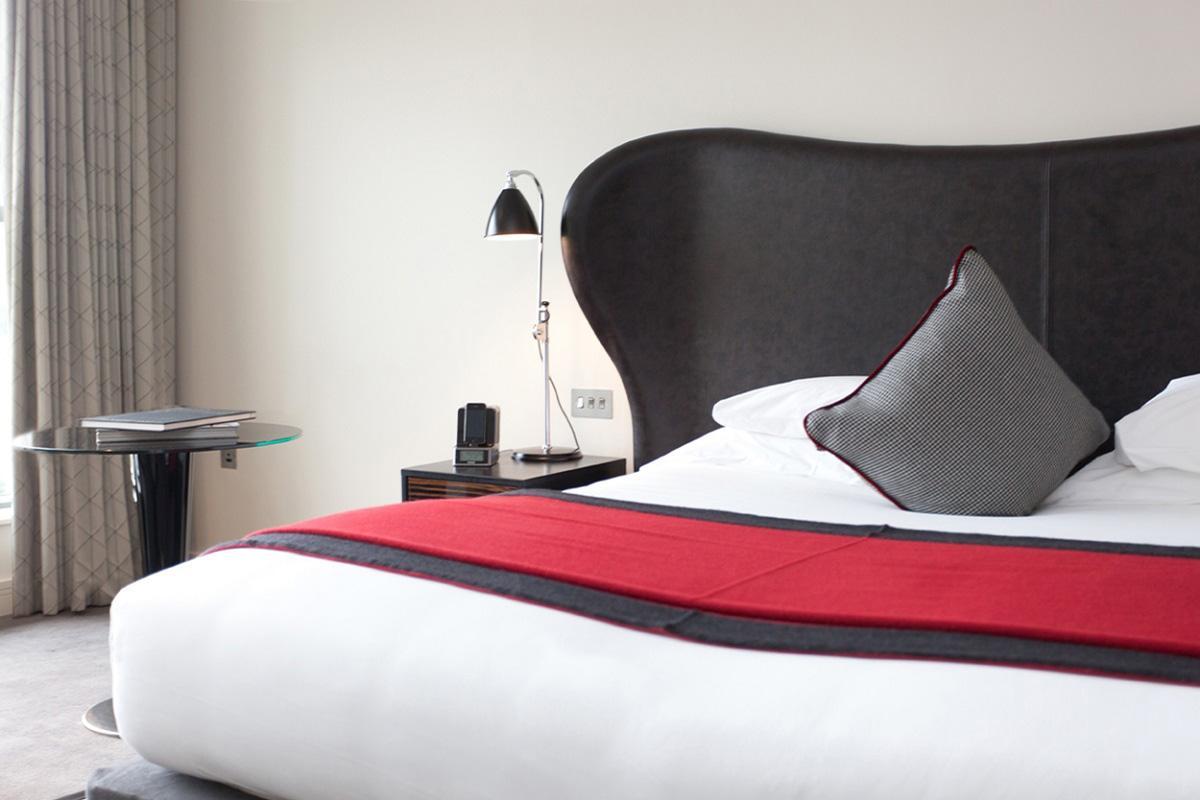 Brooklands Hotel & Spa Weybridge Εξωτερικό φωτογραφία