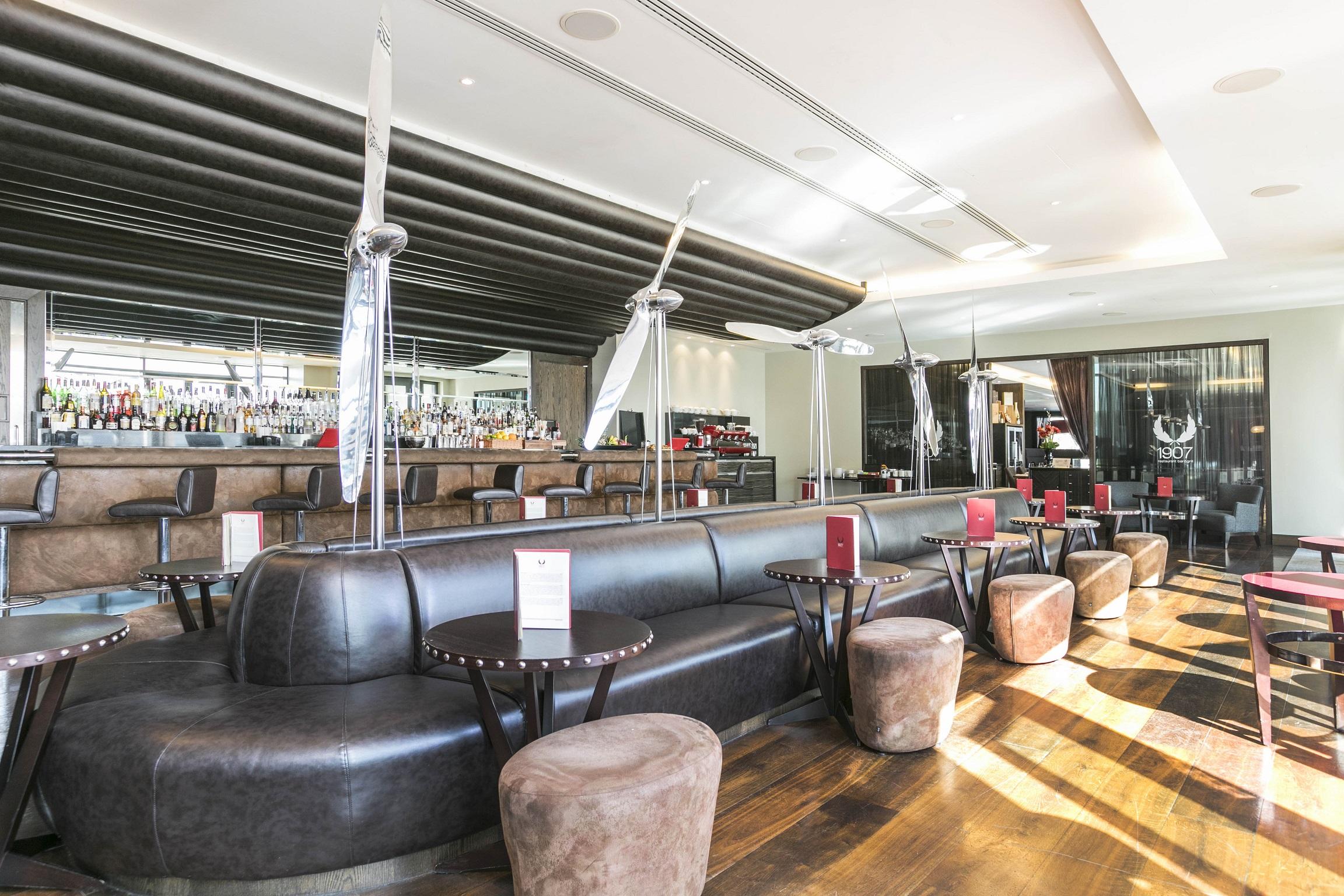 Brooklands Hotel & Spa Weybridge Εξωτερικό φωτογραφία