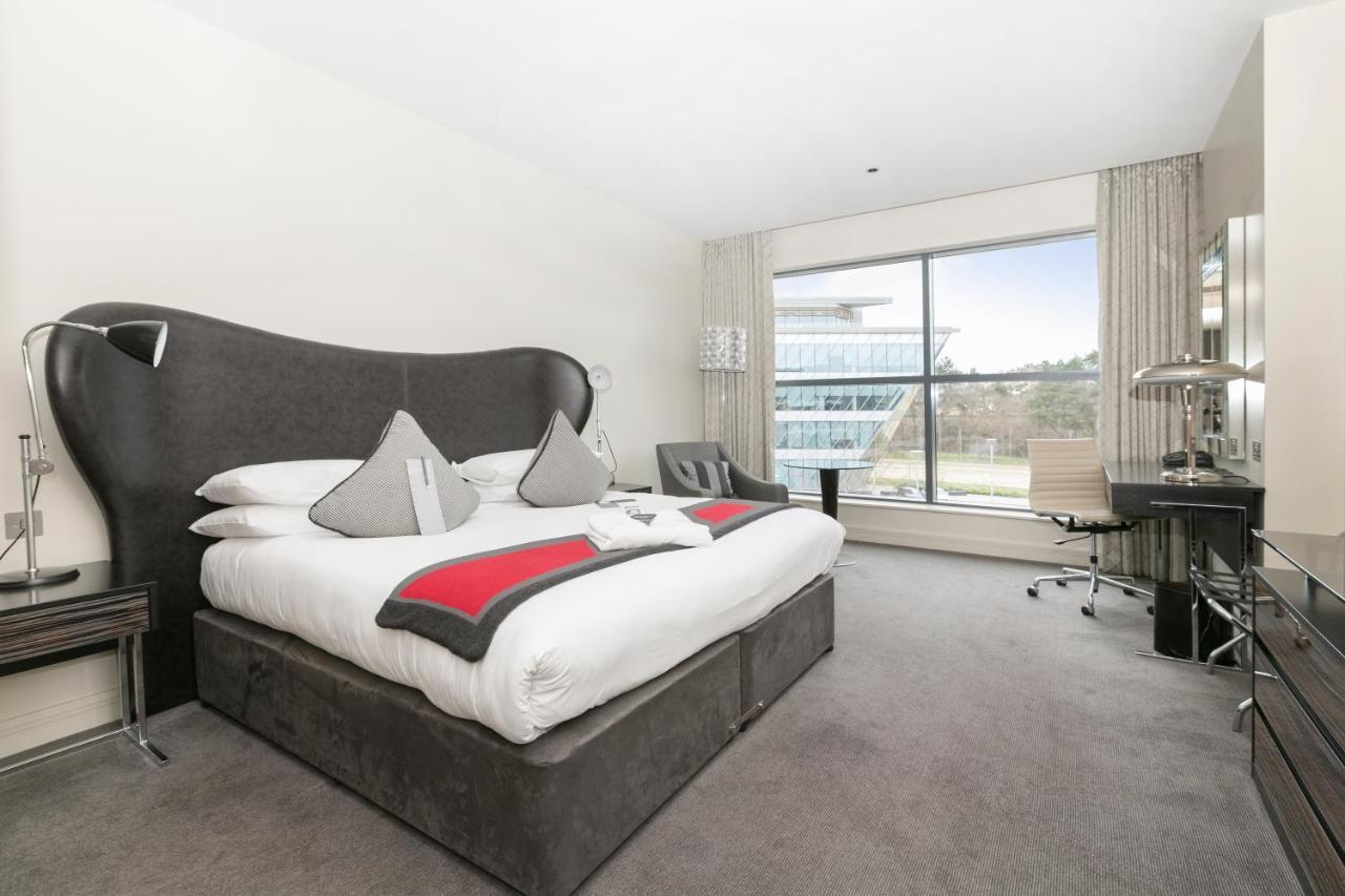 Brooklands Hotel & Spa Weybridge Εξωτερικό φωτογραφία