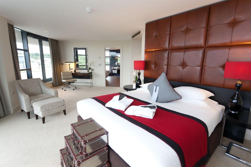 Brooklands Hotel & Spa Weybridge Εξωτερικό φωτογραφία