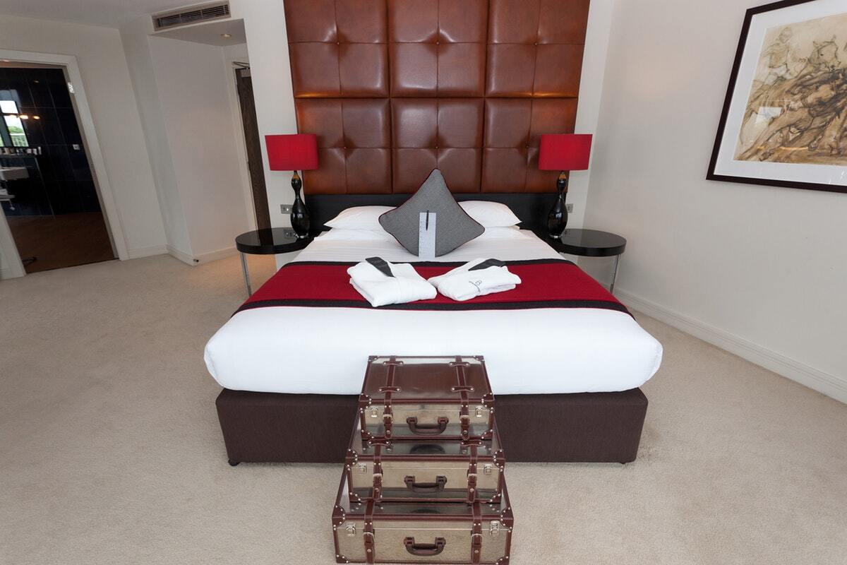 Brooklands Hotel & Spa Weybridge Δωμάτιο φωτογραφία